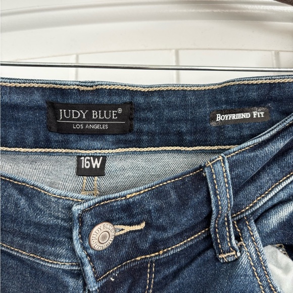 Judy Blue Dark Wash Distressed Boyfriend Jeans - Picture 2 of 3